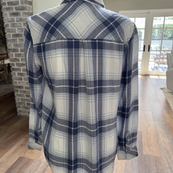 RAILS: Women's Blue & WhitePlaid Long Sleeve Button Up Shirt - Size S - Picture 2 of 4